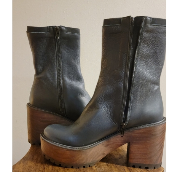 FREE PEOPLE-West Johanna Clog Boots - Picture 5 of 16